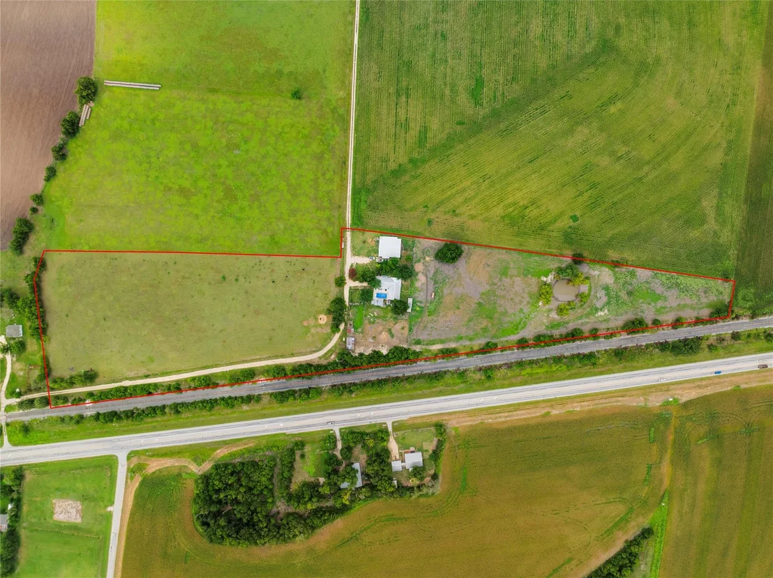 Photo of 559 Private Road 929 and 501 S. Main St PR