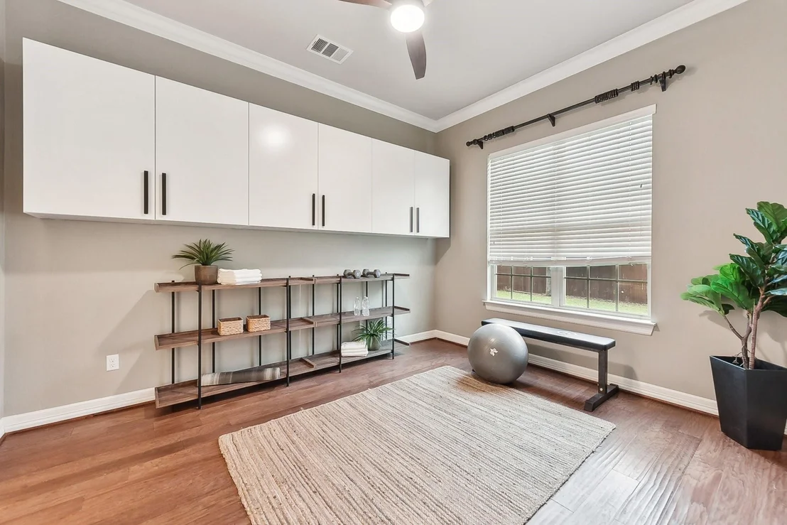 Photo of 2120 Park Place CIR