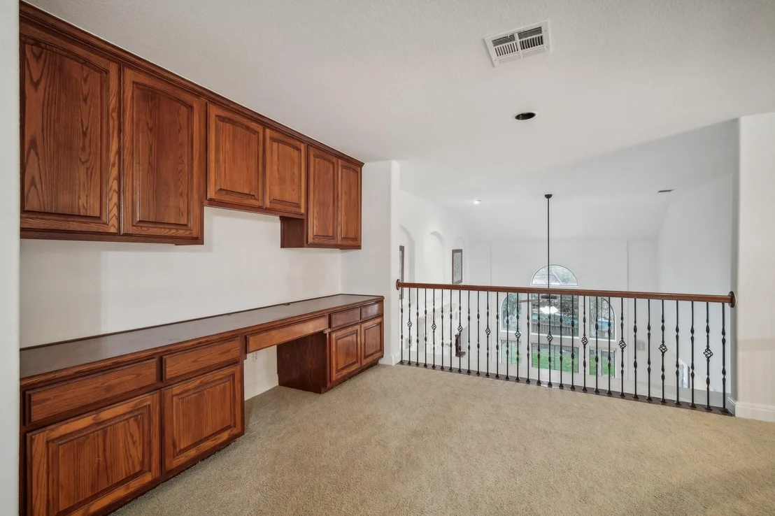 Photo of 9811 Tree Bend CV