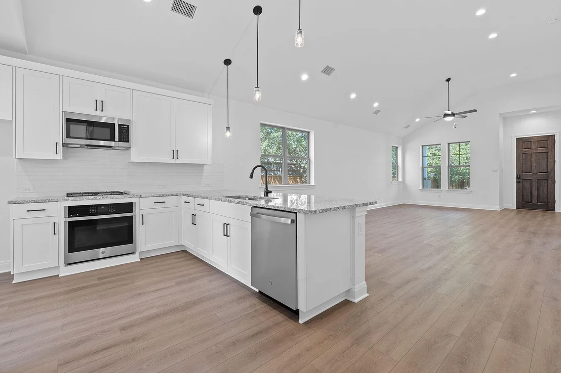Photo of 330 Orleanian DR