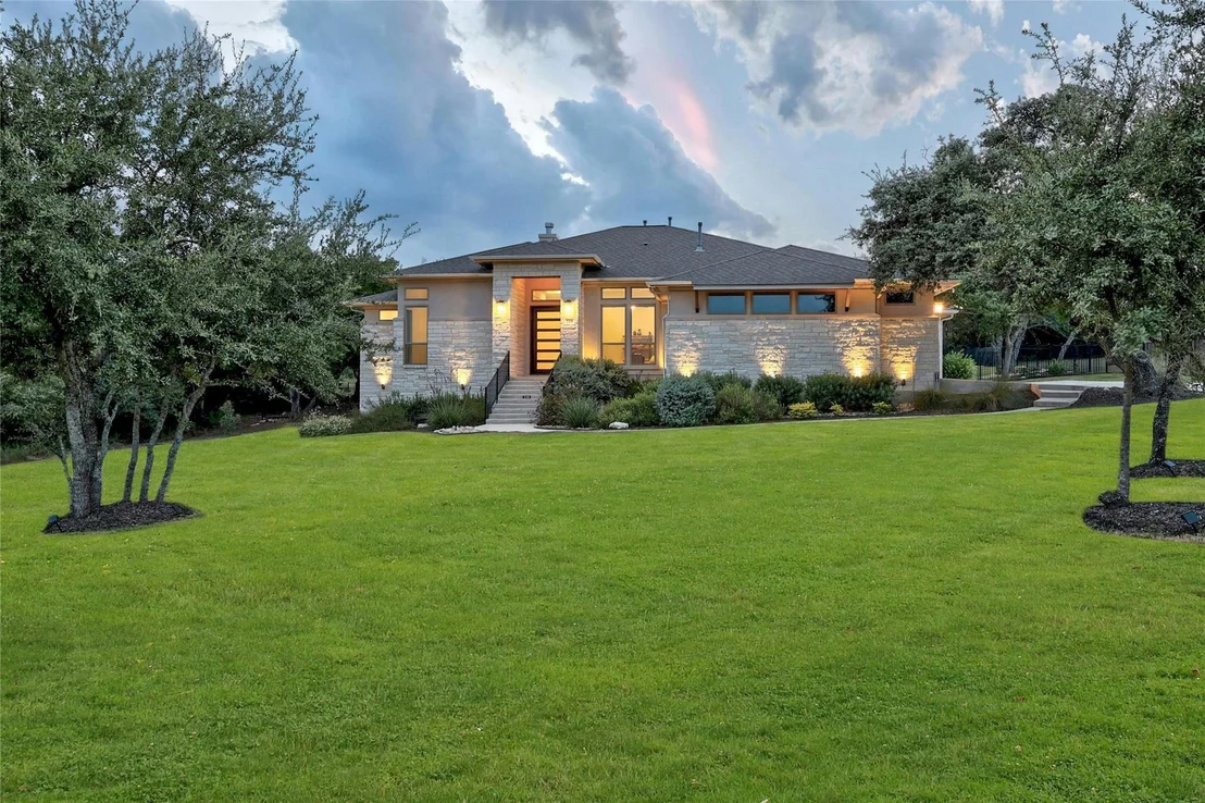 Photo of 218 Questa TRL