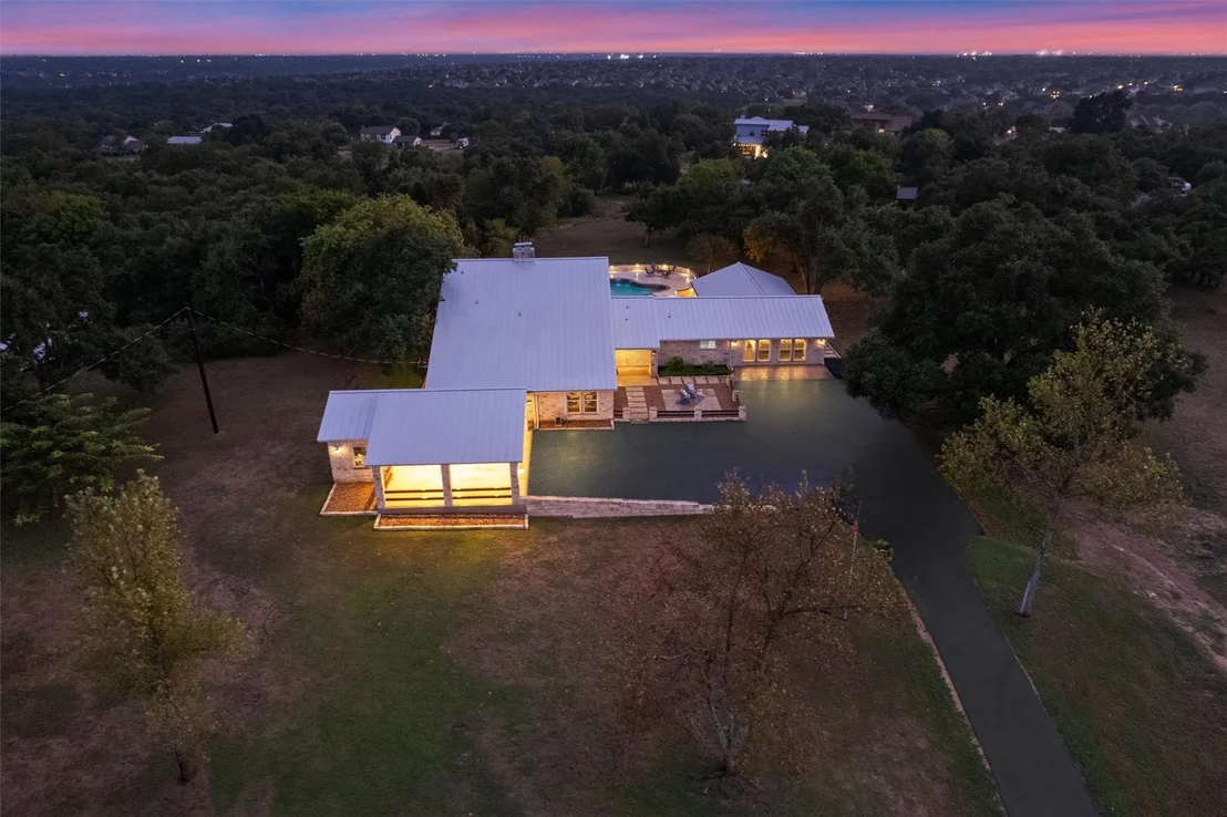 Photo of 1900 Walsh DR