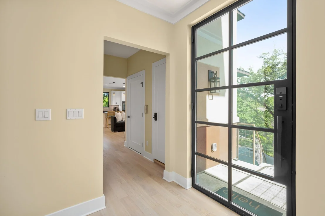 Photo of 1405 Parkinson DR