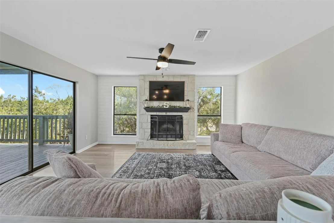 Photo of 21302 High DR