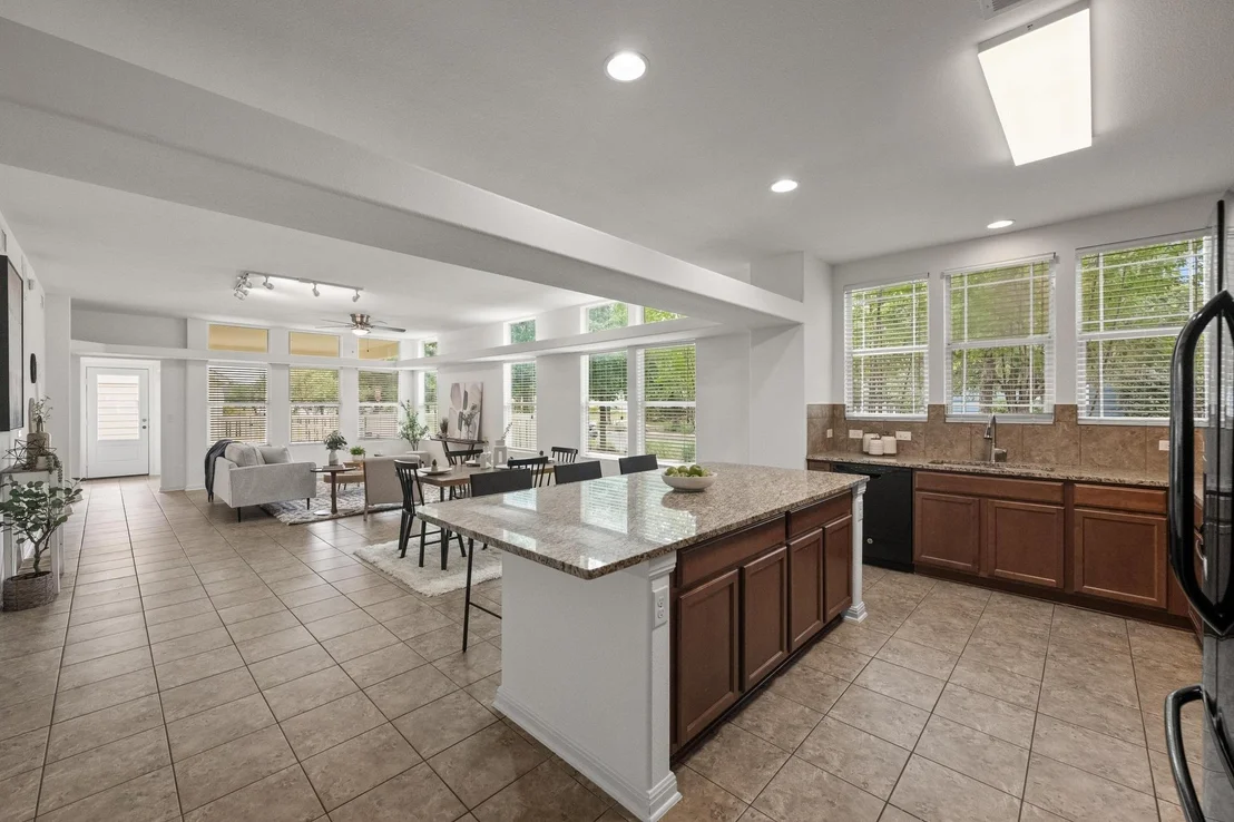 Photo of 1267 Sanders