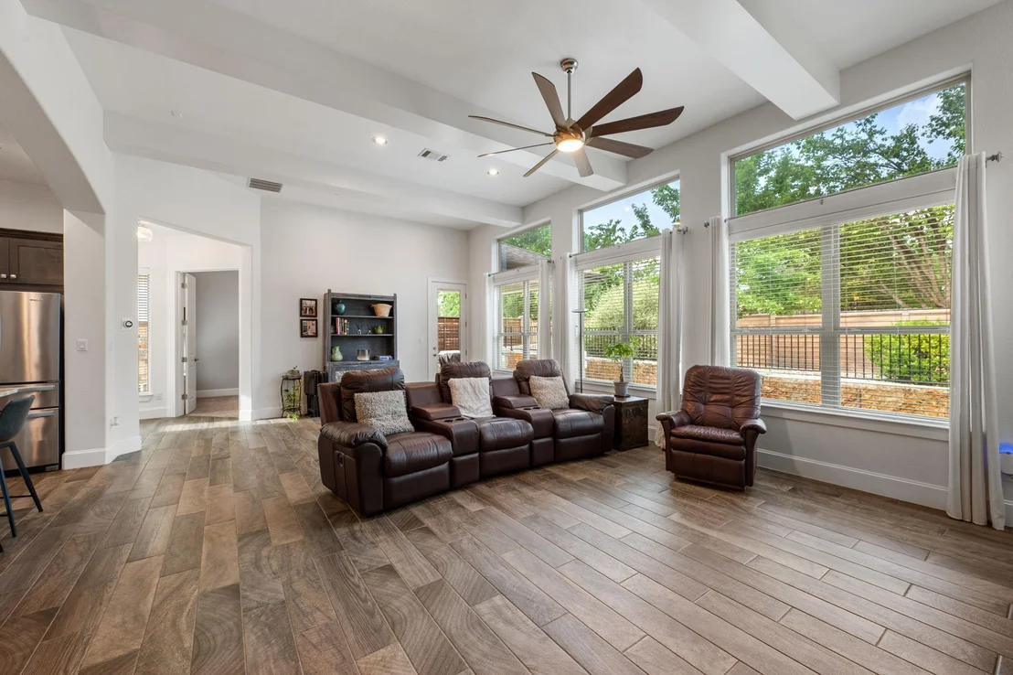 Photo of 401 Skyflower DR