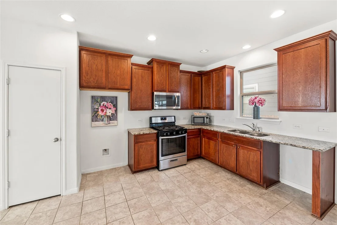 Photo of 217 Vestral RD
