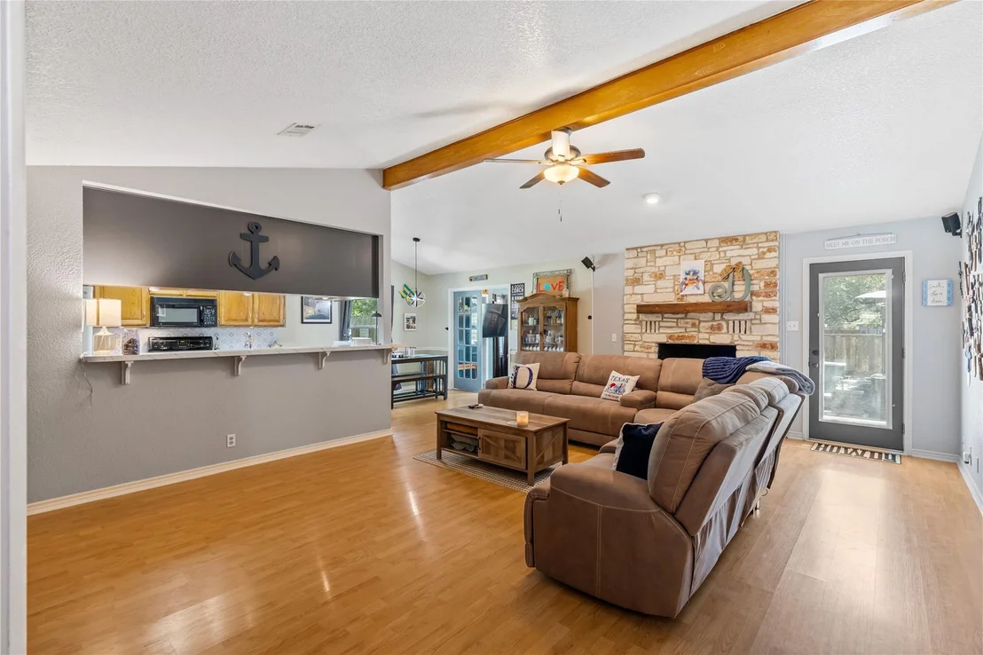Photo of 3423 Bluebonnet TRL