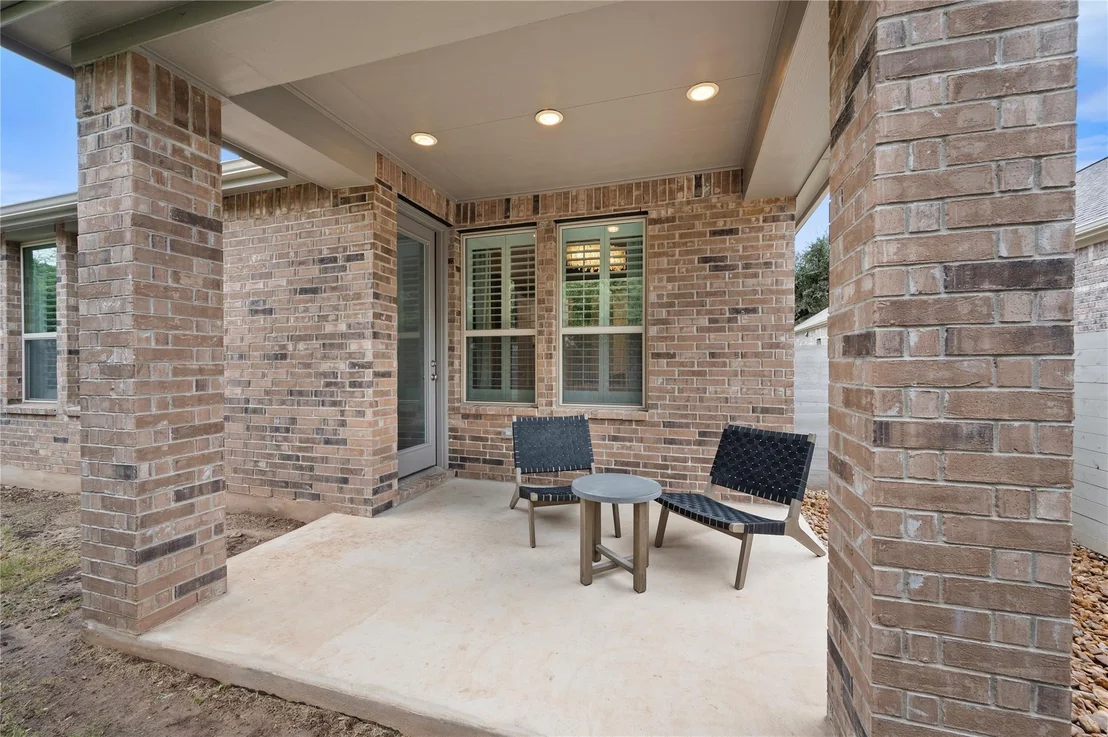 Photo of 213 Arrowhead Mound RD
