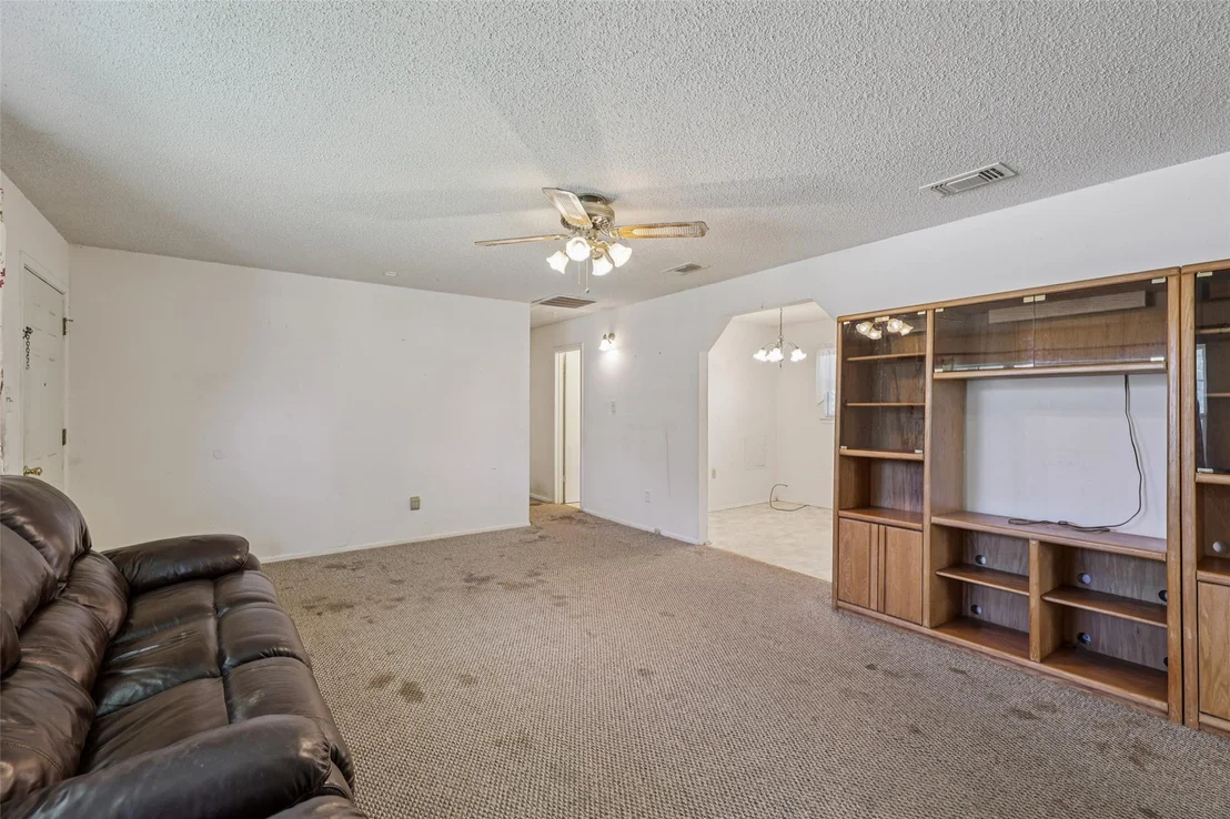 Photo of 1403 Circle DR
