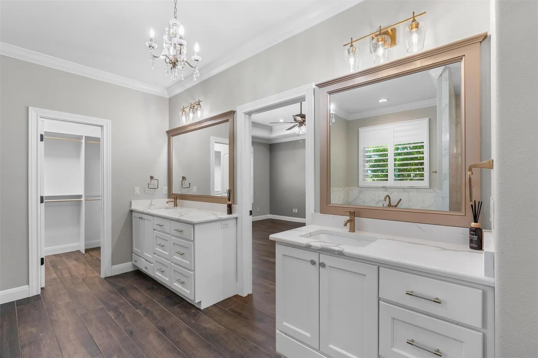 Photo of 152 Whitney Woods CIR