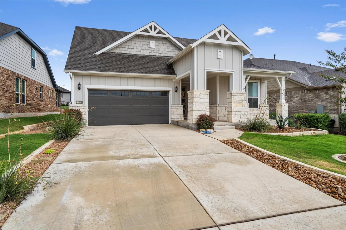 Photo of 1008 Hanging Star LN