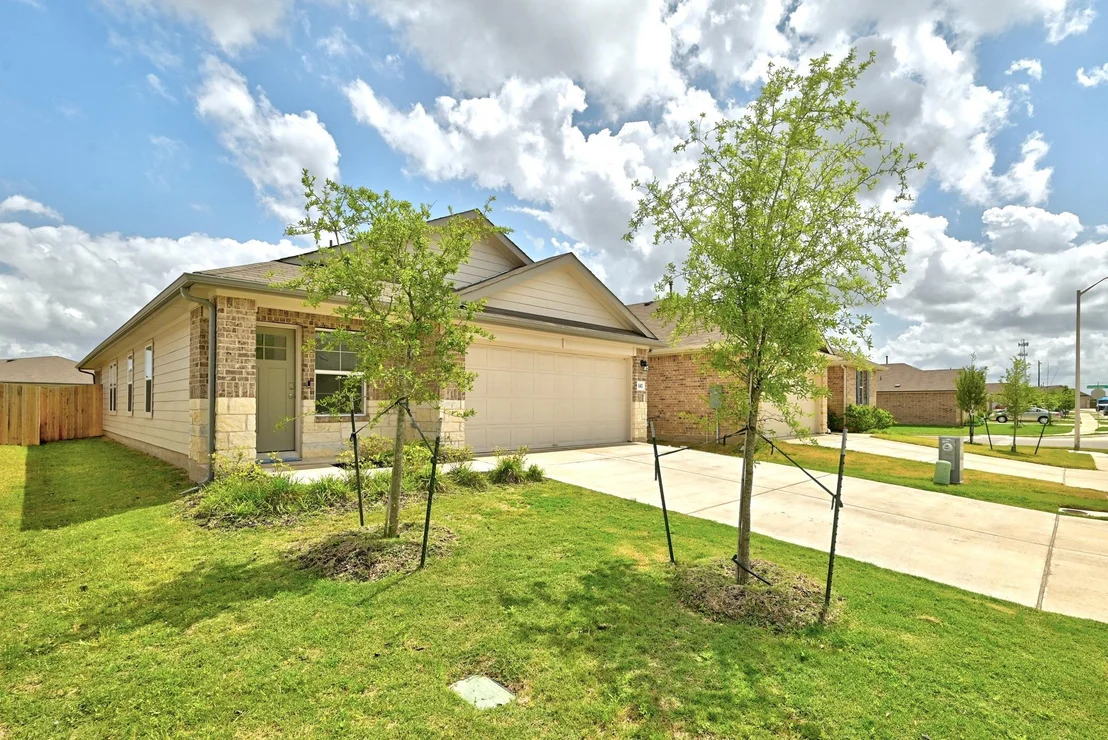 Photo of 643 Evergreen Sumac LOOP