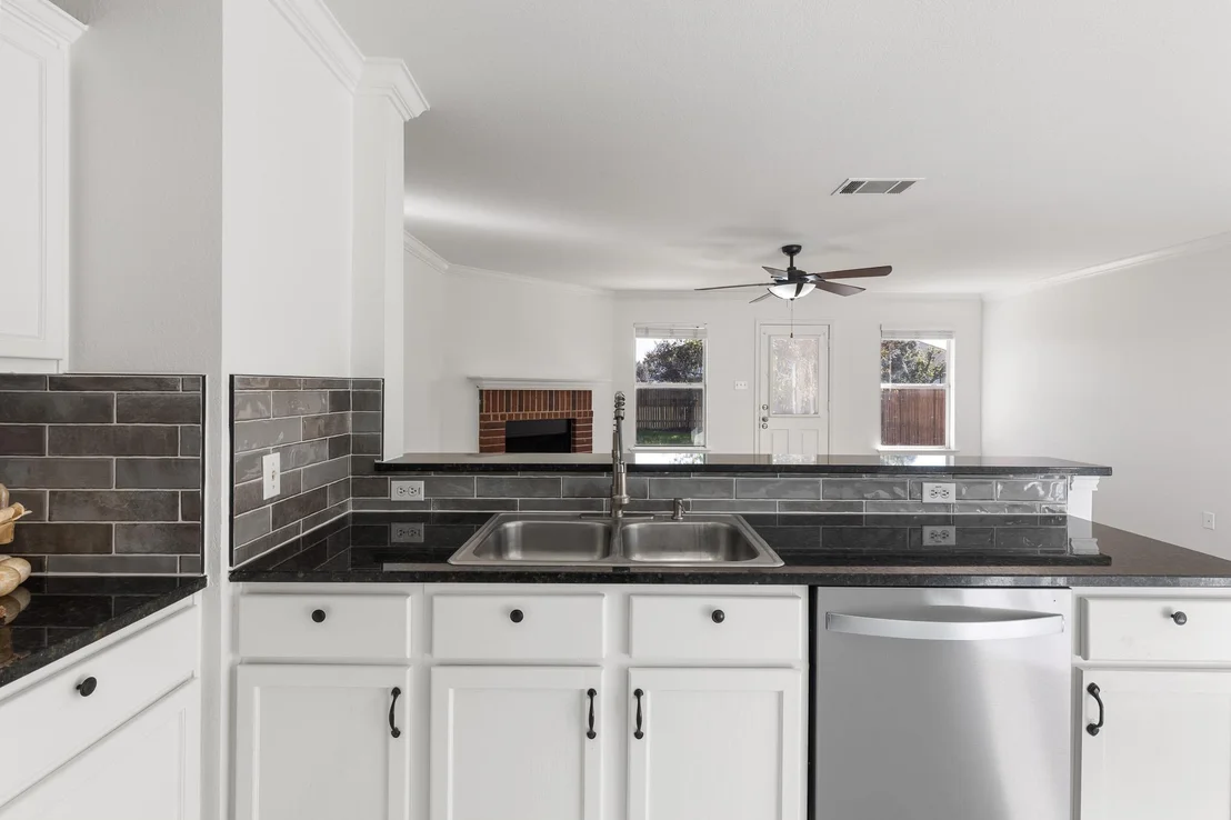 Photo of 406 Golden Gate DR