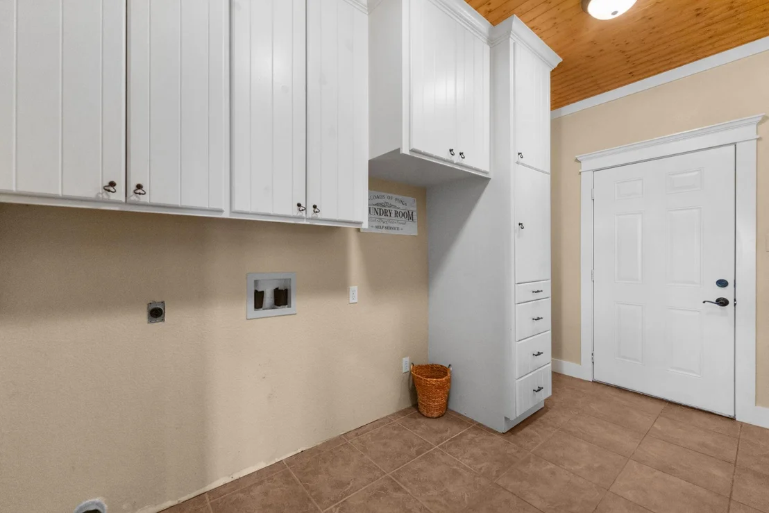 Photo of 544 River View DR