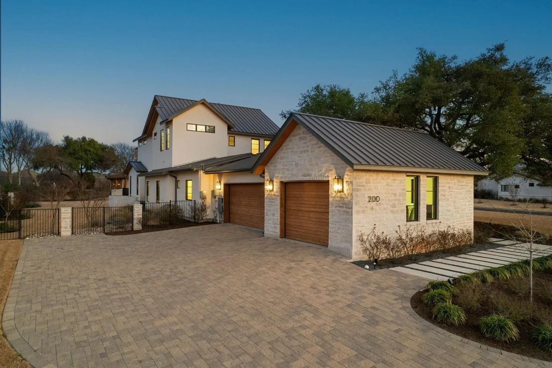 Photo of 200 Birdstone LN