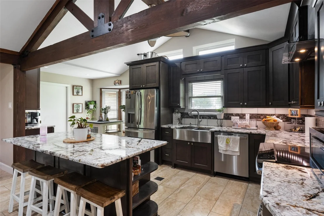 Photo of 301 Oak Ridge RD