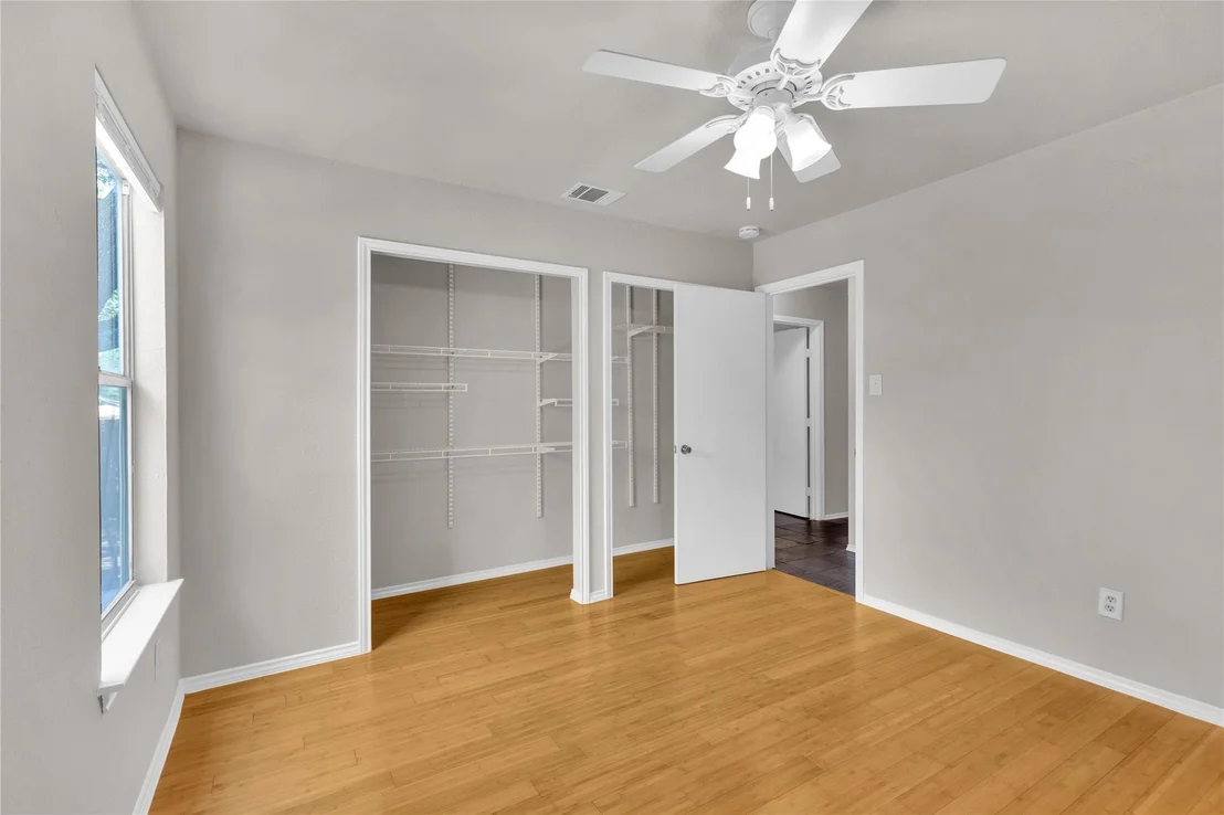 Photo of 9613 Curlew DR