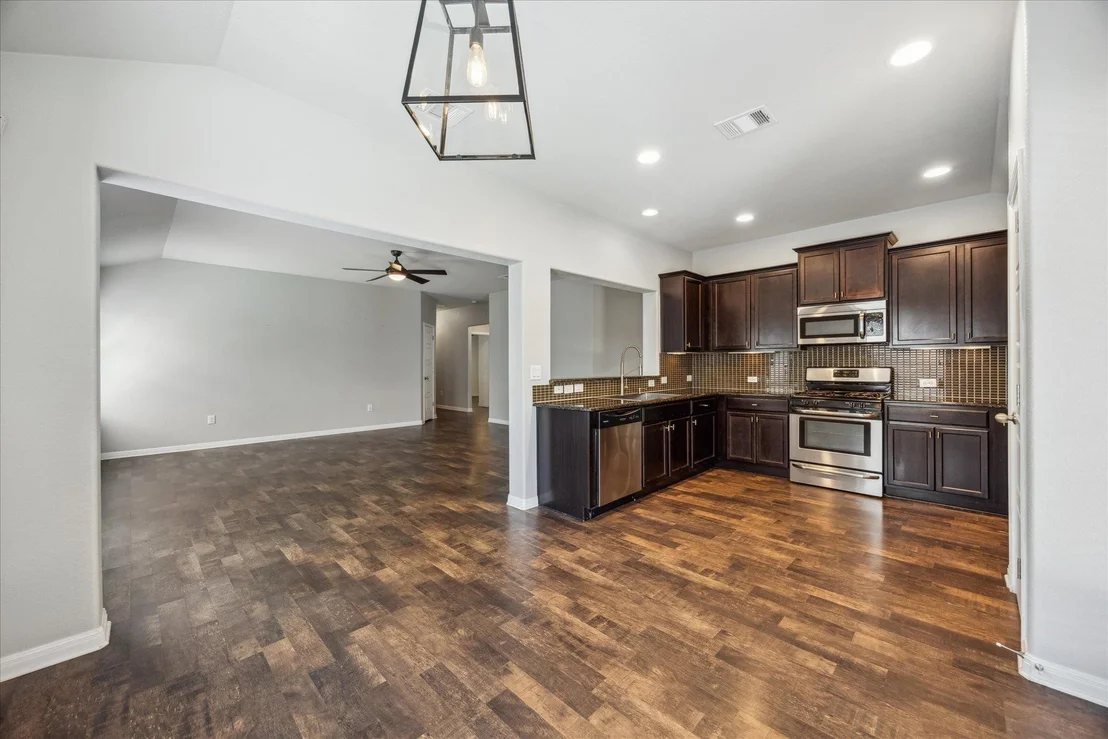 Photo of 504 Longhorn Cavern RD