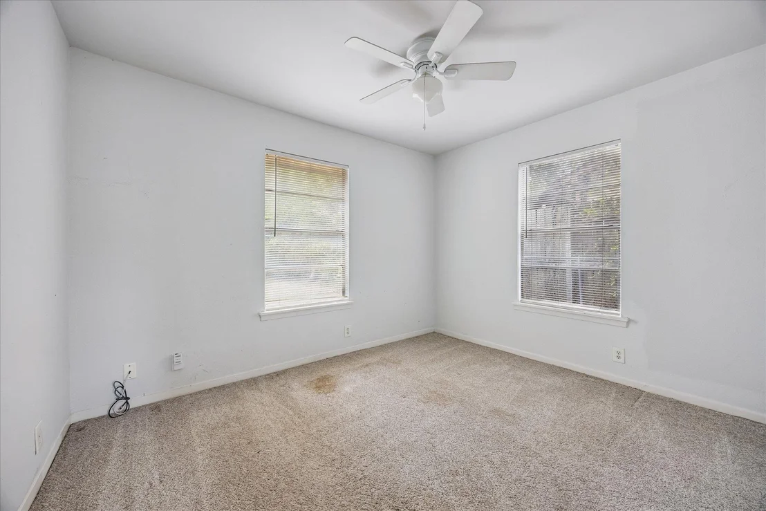 Photo of 402 Bramble DR