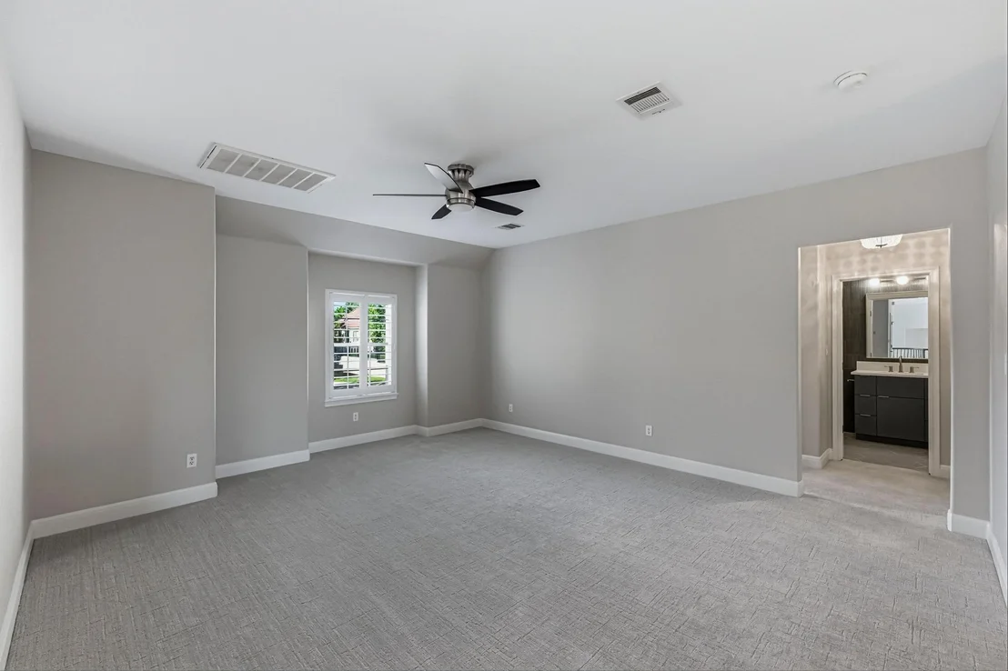 Photo of 115 Burgess LN