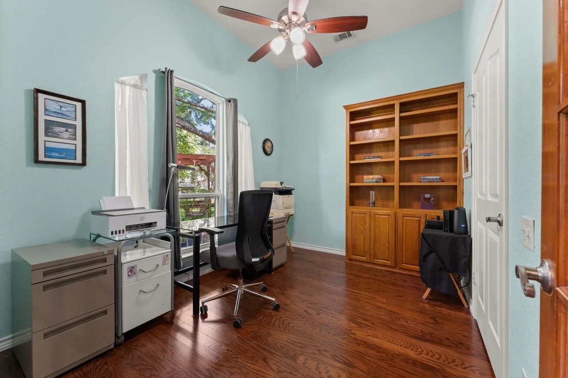 Photo of 2700 Pearce RD
