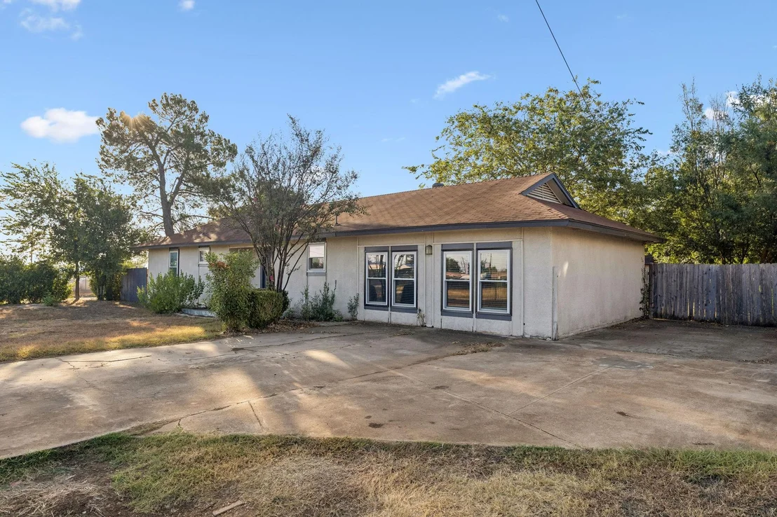 Photo of 200 Seminole RD
