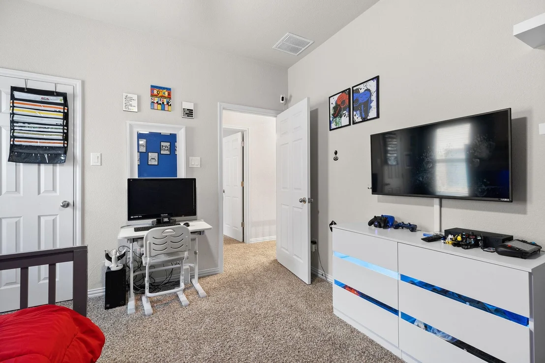 Photo of 3335 Hidalgo LOOP