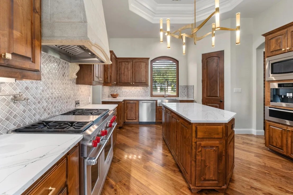 Photo of 16005 Chateau Ave