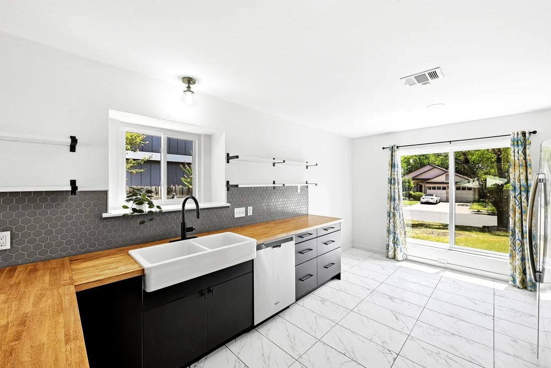 Photo of 7912 Finch TRL