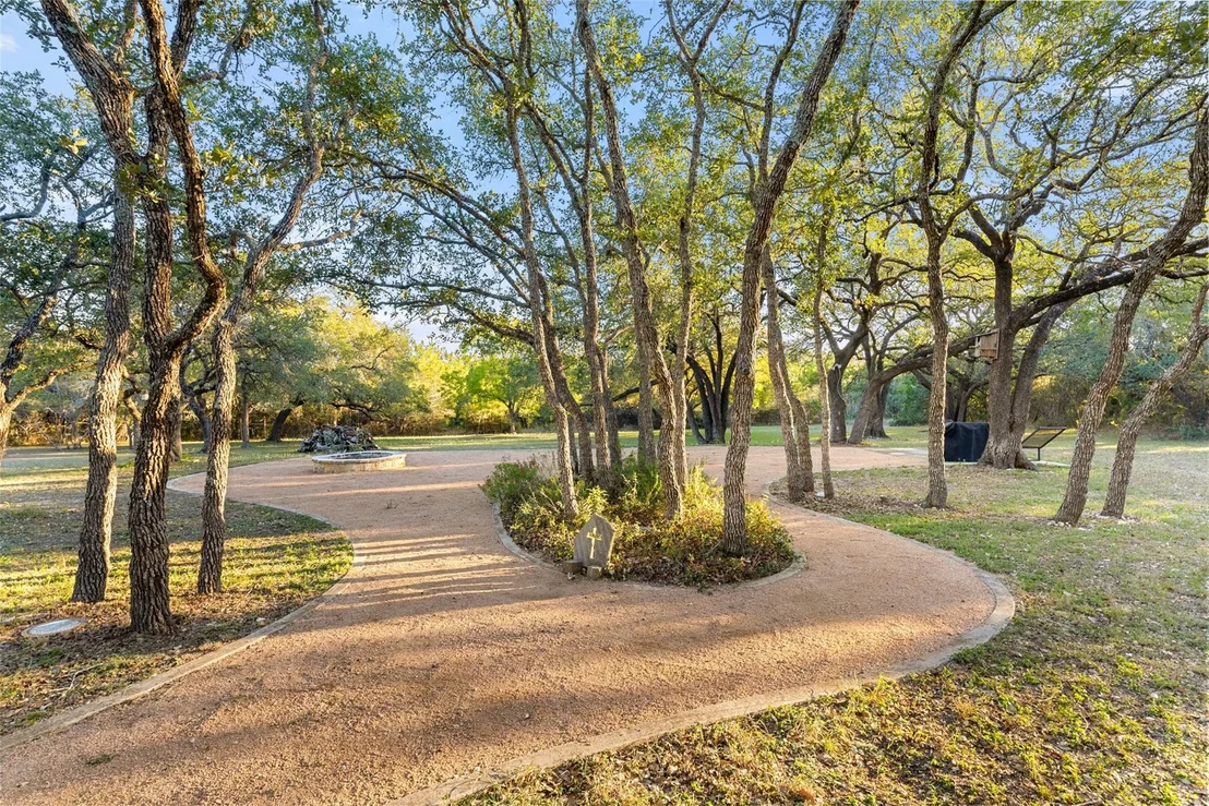 Photo of 301 Crystal Meadows DR