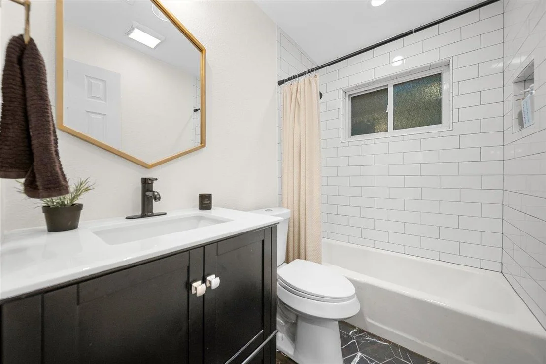 Photo of 5305 Fairmont CIR
