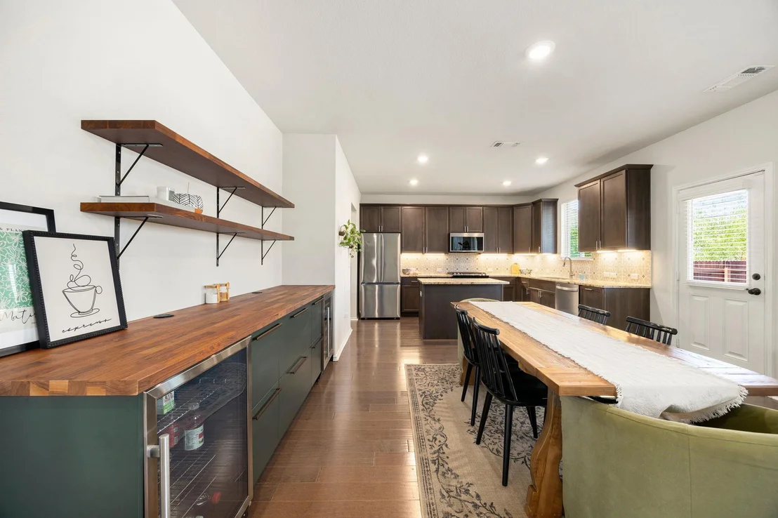 Photo of 6808 Ellsworth WALK