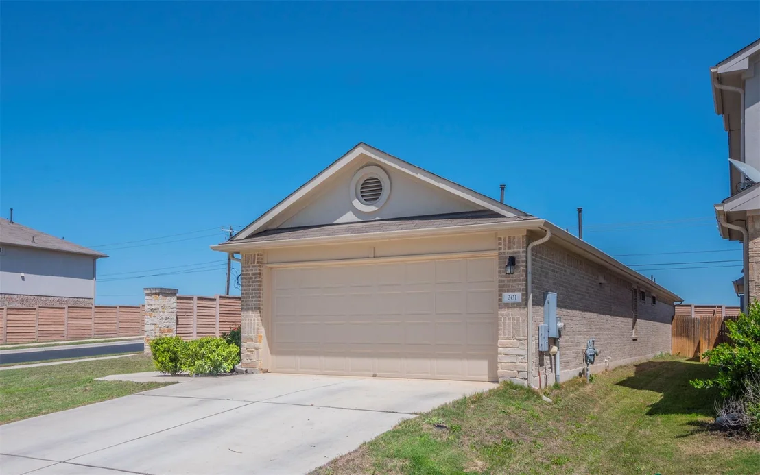 Photo of 201 Frederick DR