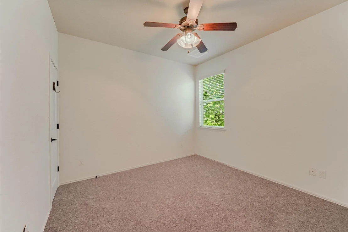 Photo of 1049 Sanders