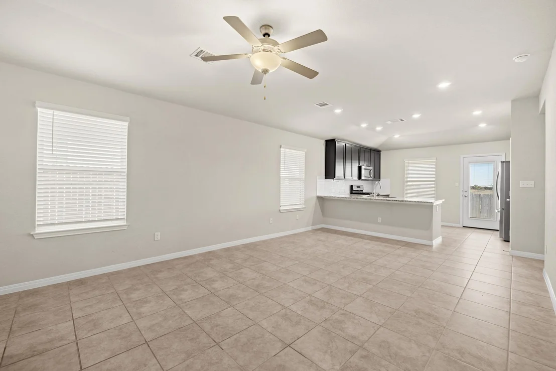 Photo of 200 Longmount CV