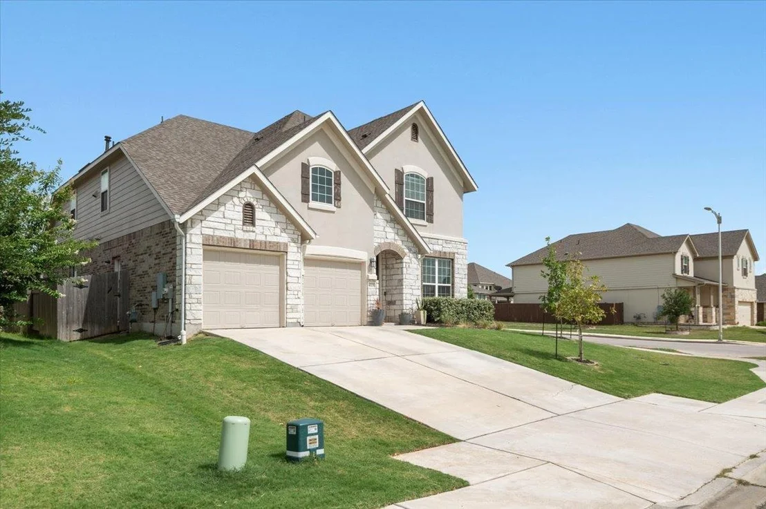 Photo of 4225 Promontory Point TRL
