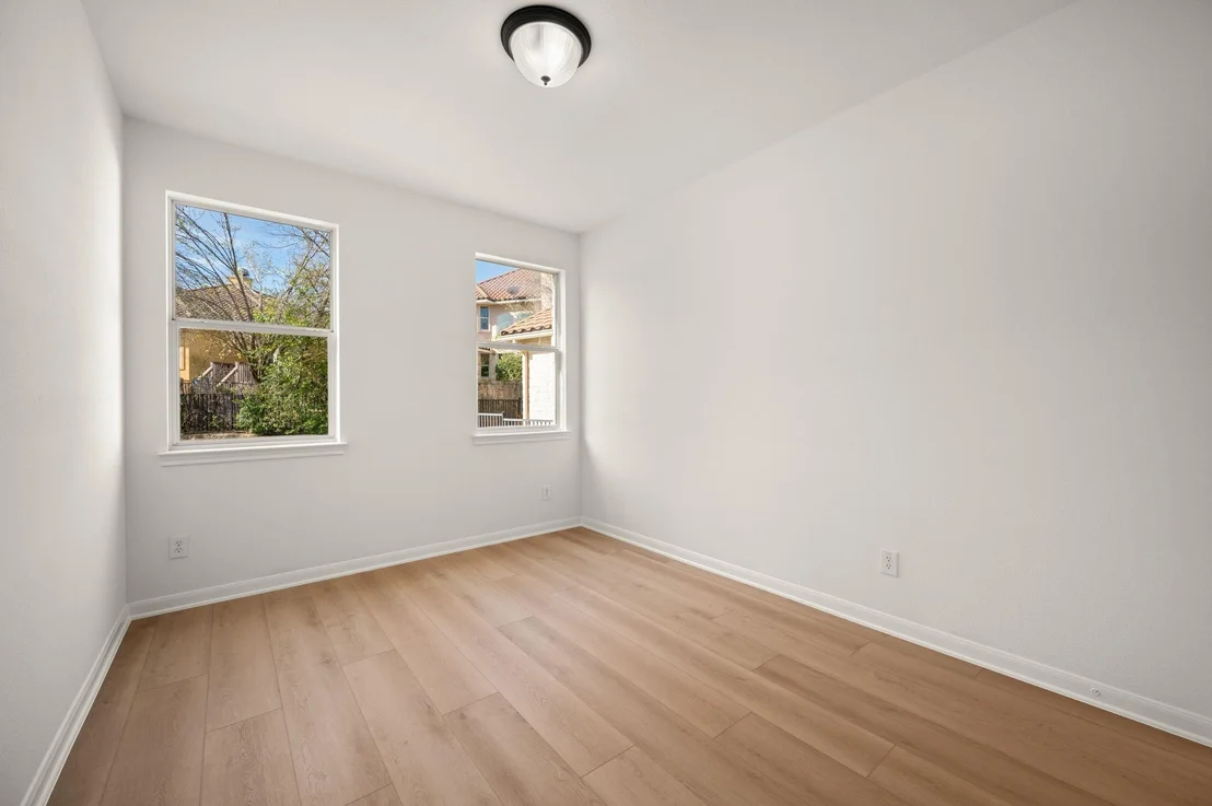 Photo of 14309 Broadwinged Hawk DR