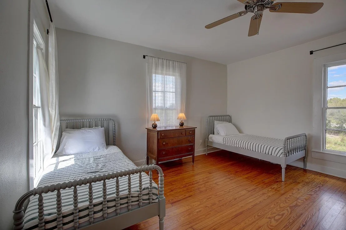 Photo of 11228 Parsons RD