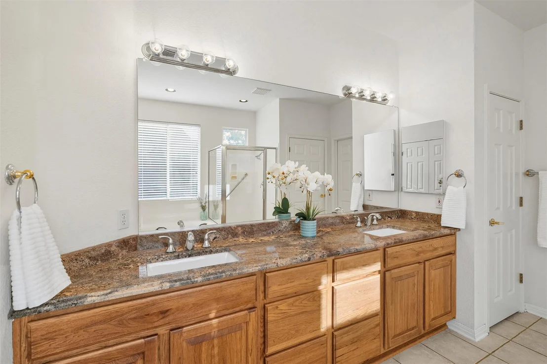 Photo of 112 Vinca DR