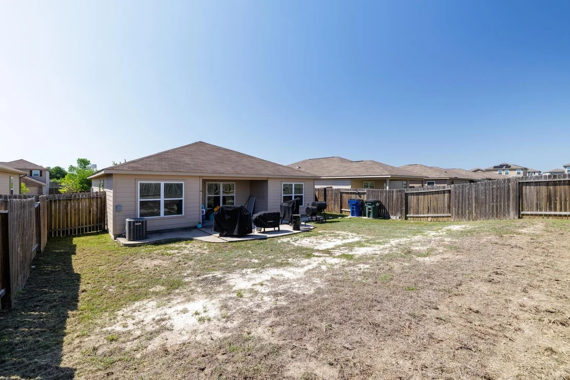 Photo of 209 Farmer LN
