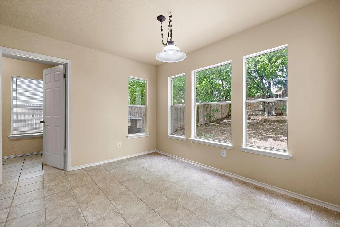 Photo of 2104 Deer Creek TRL