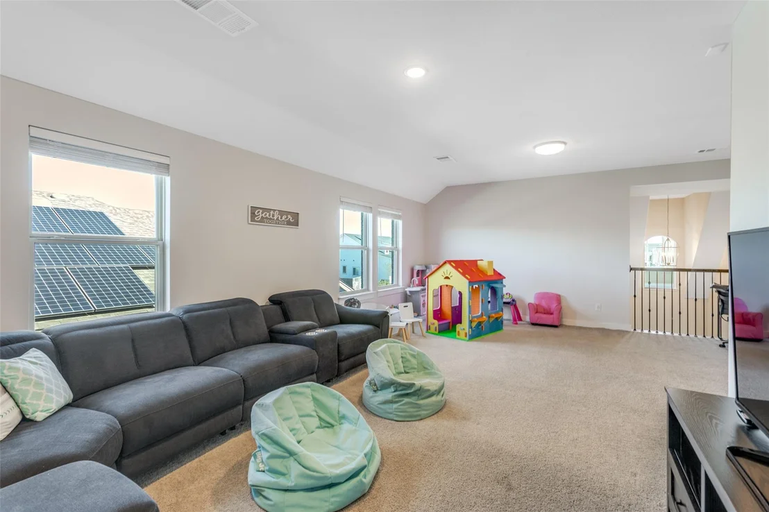 Photo of 409 Mangold DR