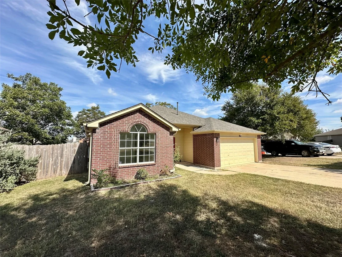 Photo of 1105 Madrone TRL