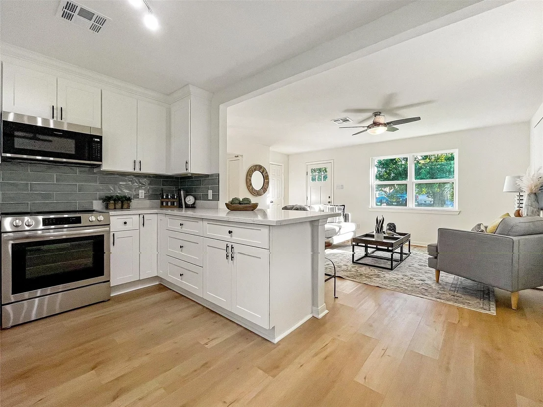 Photo of 206 Summit ST