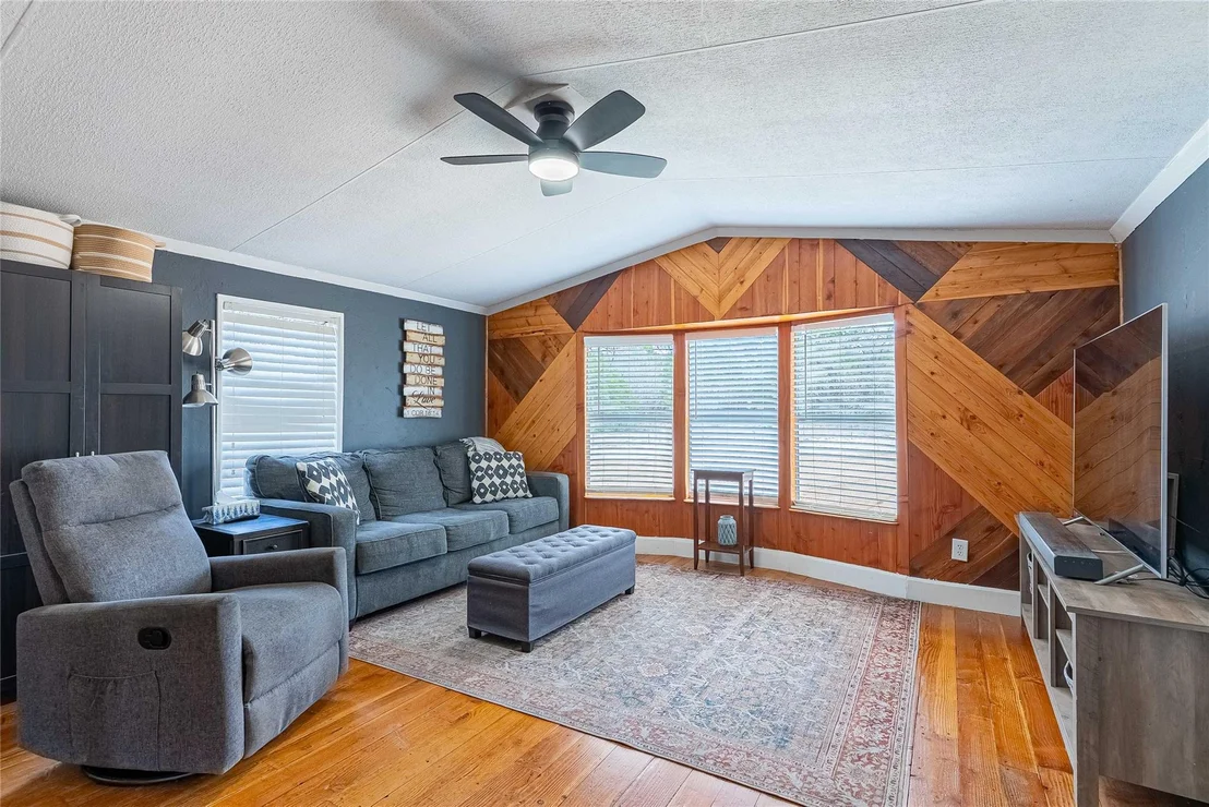 Photo of 9220 County Road 272
