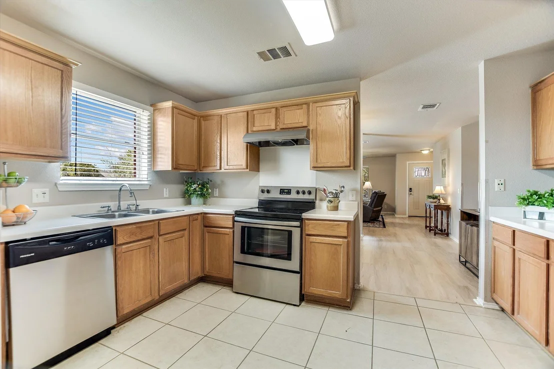 Photo of 2800 Tyler LN