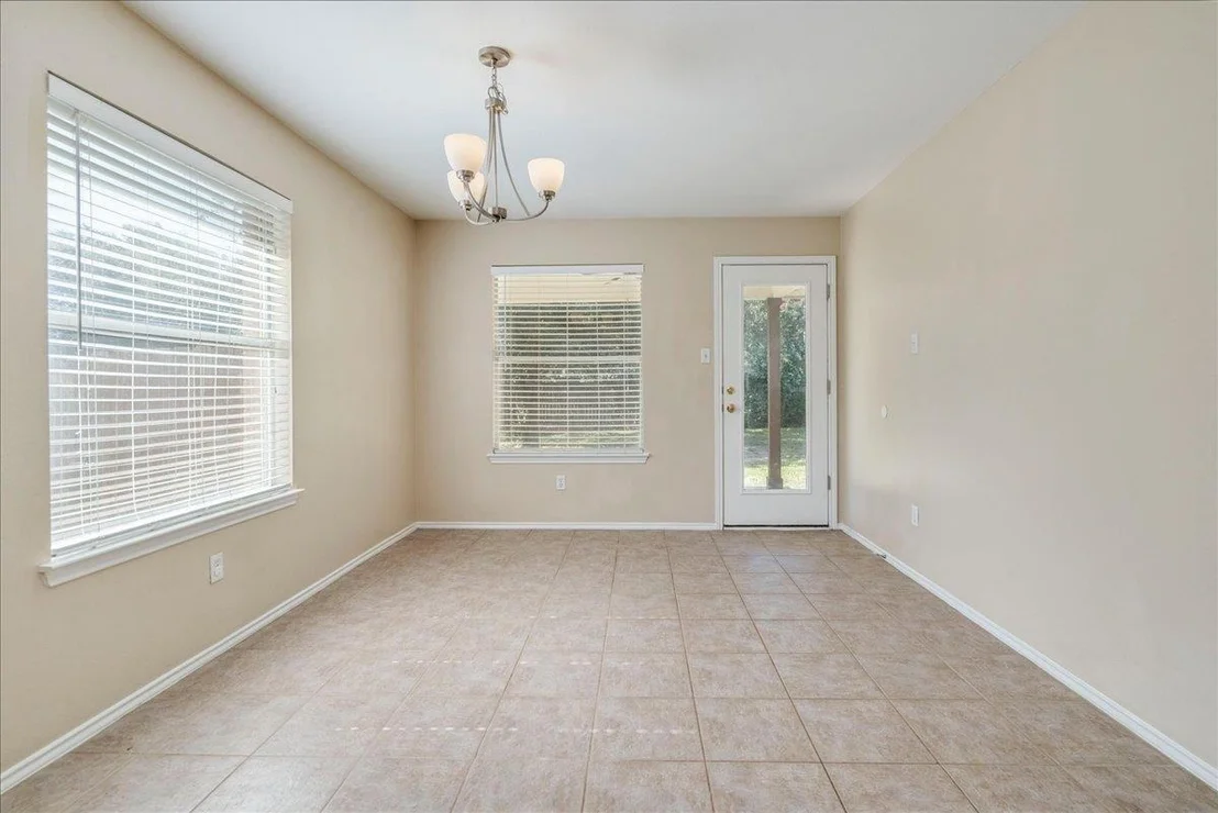 Photo of 1701 Friars Tale LN