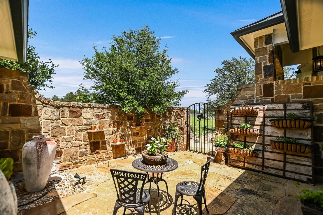 Photo of 121 Mountain Laurel DR