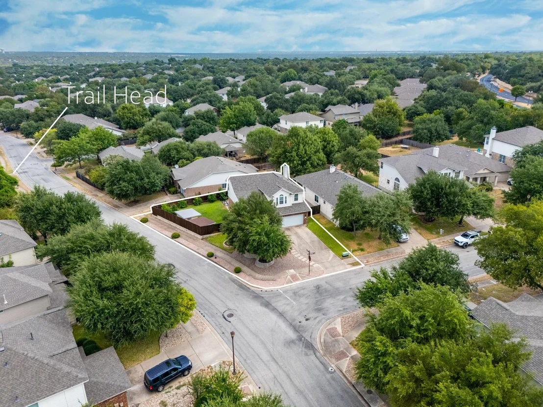 Photo of 9321 Queens Park CV